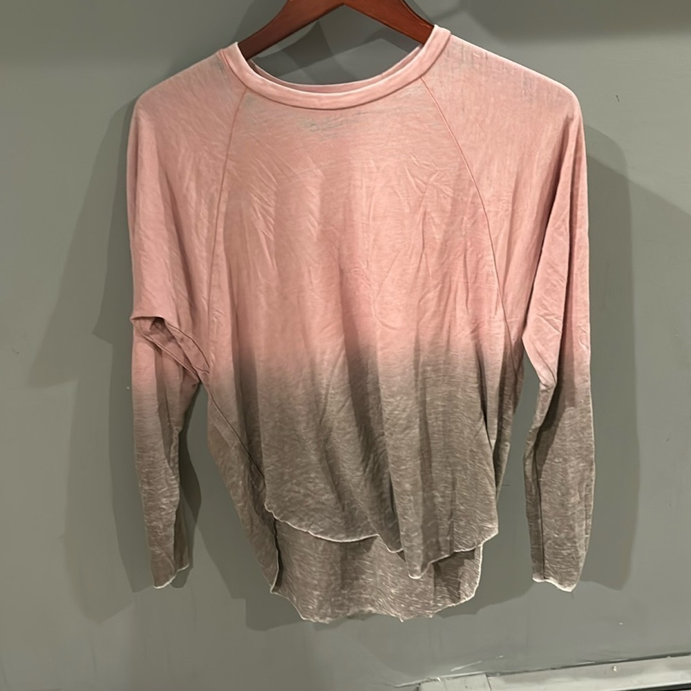 NSF paper thin ombré High-Low Round Hem long sleeve Tee size xs